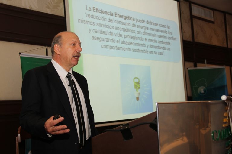 IAETES participó con una conferencia en el Seminario sobre Gestión Enérgetica en Santa Cruz de la Sierra, Bolivia.