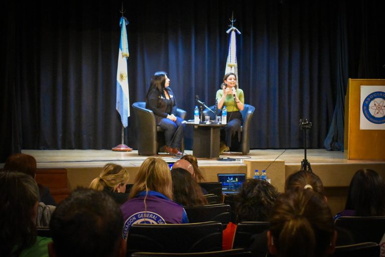 Se dio inicio a la Diplomatura: «Los derechos que necesita el futuro del trabajo» en el auditorio de APSEE.